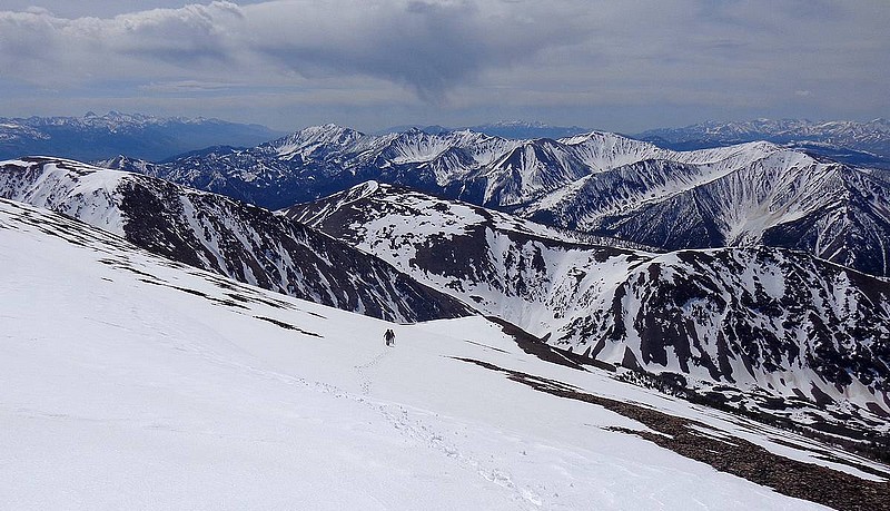 Leaving Big Creek Peak, headed to Flatiron Mountain.