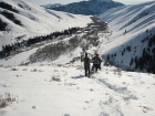 The final descent into the Hyndman Creek Valley. Our cars are down there somewhere.