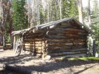 Miners cabin locate where the mining road ends and the Castle Lake trail begins.