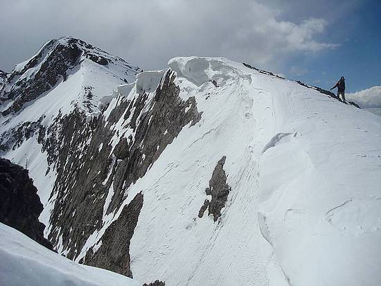 Cornices overhanging the northwest ridge of Horseshoe Mountain.