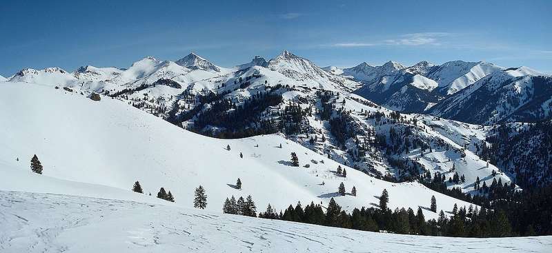 Great view of the Pioneers from low on the ridge.