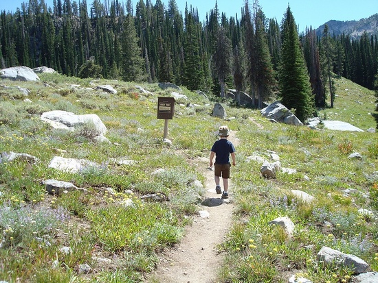 Leaving the trailhead for Rainbow Basin.